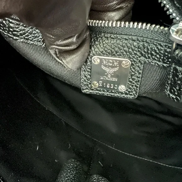 NWOT MCM DOCUMENT SAC 2 WAY - Picture 11 of 16